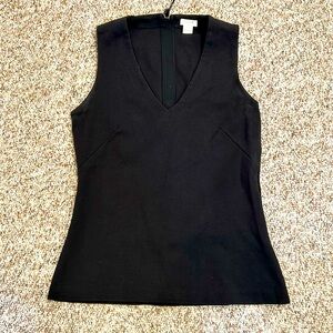 JCrew cotton V neck shell with half zip in back. Size XS.